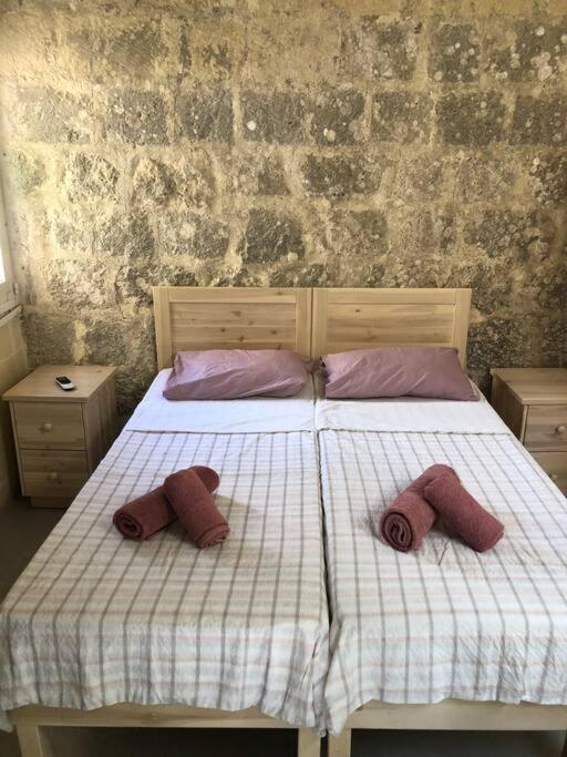 Nyaraló Double Heated Pools, Free Ac Nadur