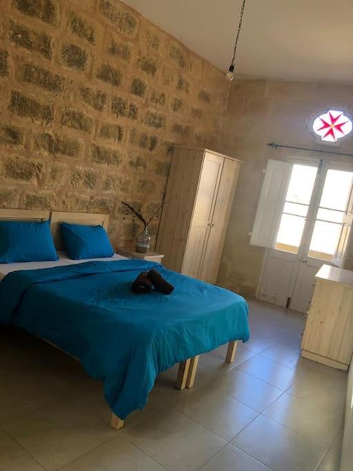 Double Heated Pools, Free Ac
